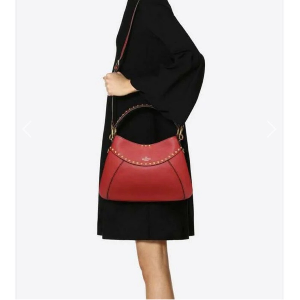 VALENTINO GARAVANI 
Grained Calfskin Medium Twinkle Studs Hobo Rosso Valentino